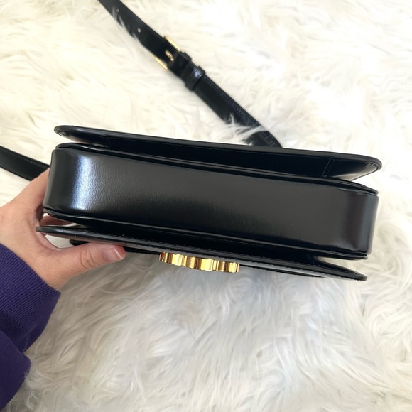 Sold!! 🎉🎉Celine Triomphe Bag - Black Medium Triomphe in Smooth Leather - Picture 7 of 15